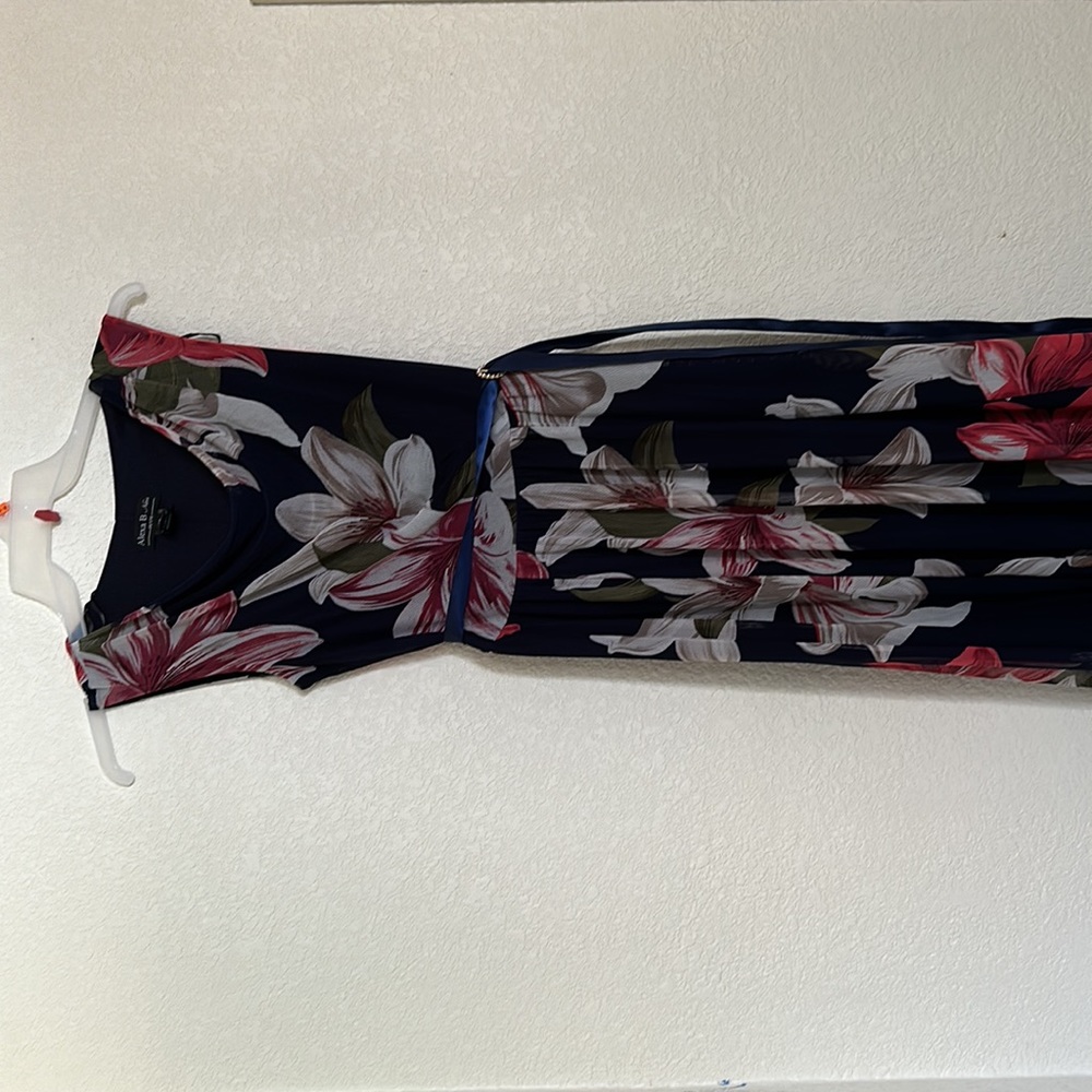 Long dress with blooming flowers
